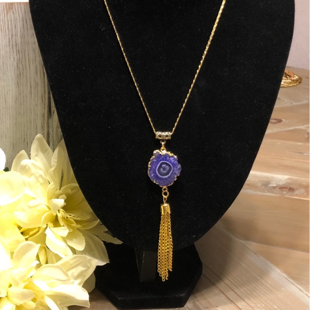 NWOT Convertible Solar Quartz Pendant – WZJ-9696